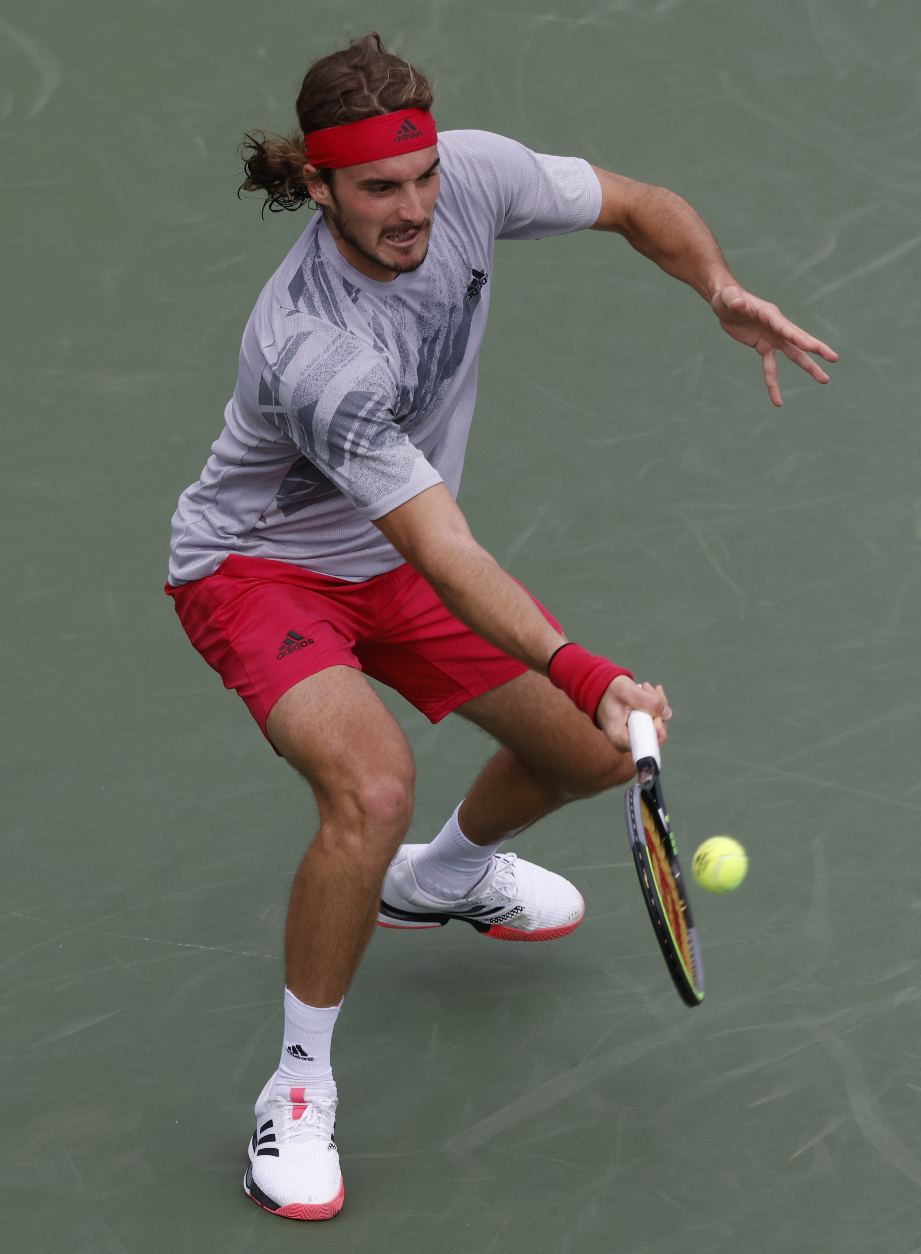 欧洲网球队鏖战法国网球队,西西帕斯高光表现的简单介绍 欧洲网球队鏖战法国网球队,西西帕斯高光表现的简单介绍