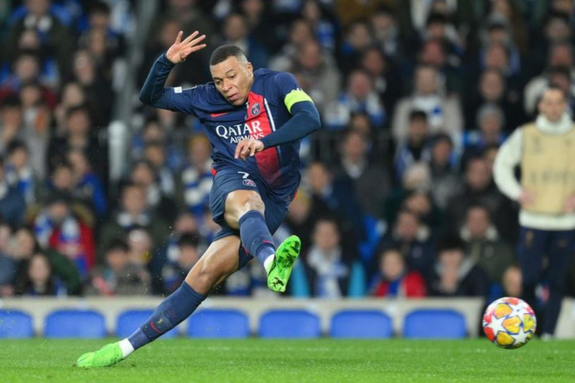 大巴黎梅开二度，晋级欧冠决赛的简单介绍