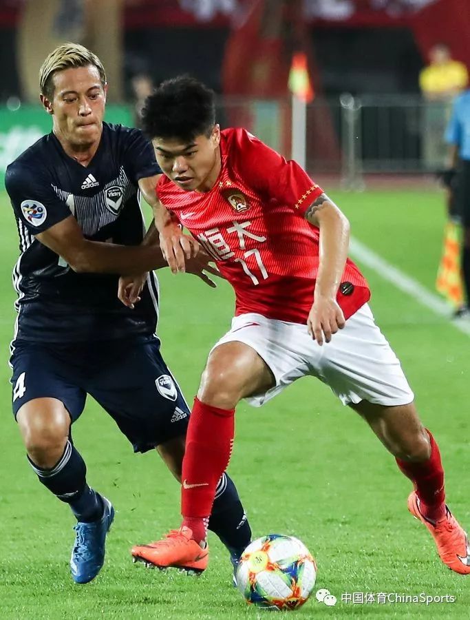 米兰体育app入口-关于恒大主场大胜，雄踞榜首位置的信息