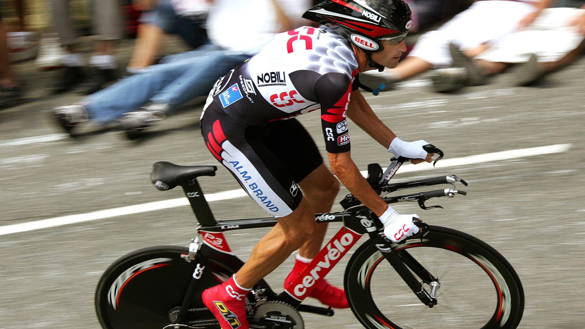 米兰体育入口-年度焦点之战，灰熊火力全开，全面压制浙江队