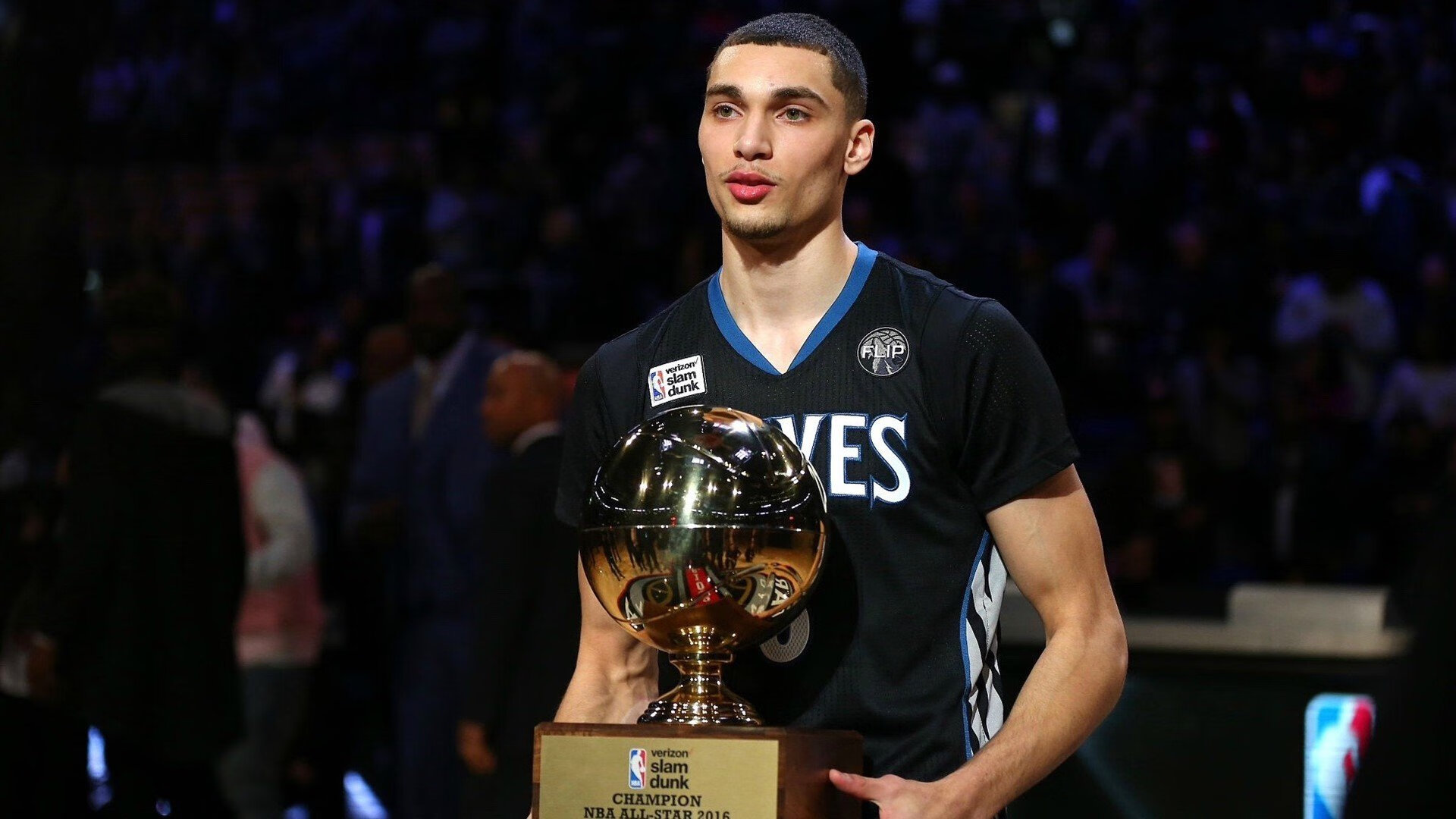 米兰体育官网-当土耳其铁骑绝杀银河战舰，法比尼奥的炽热状态如何照亮足球新格局